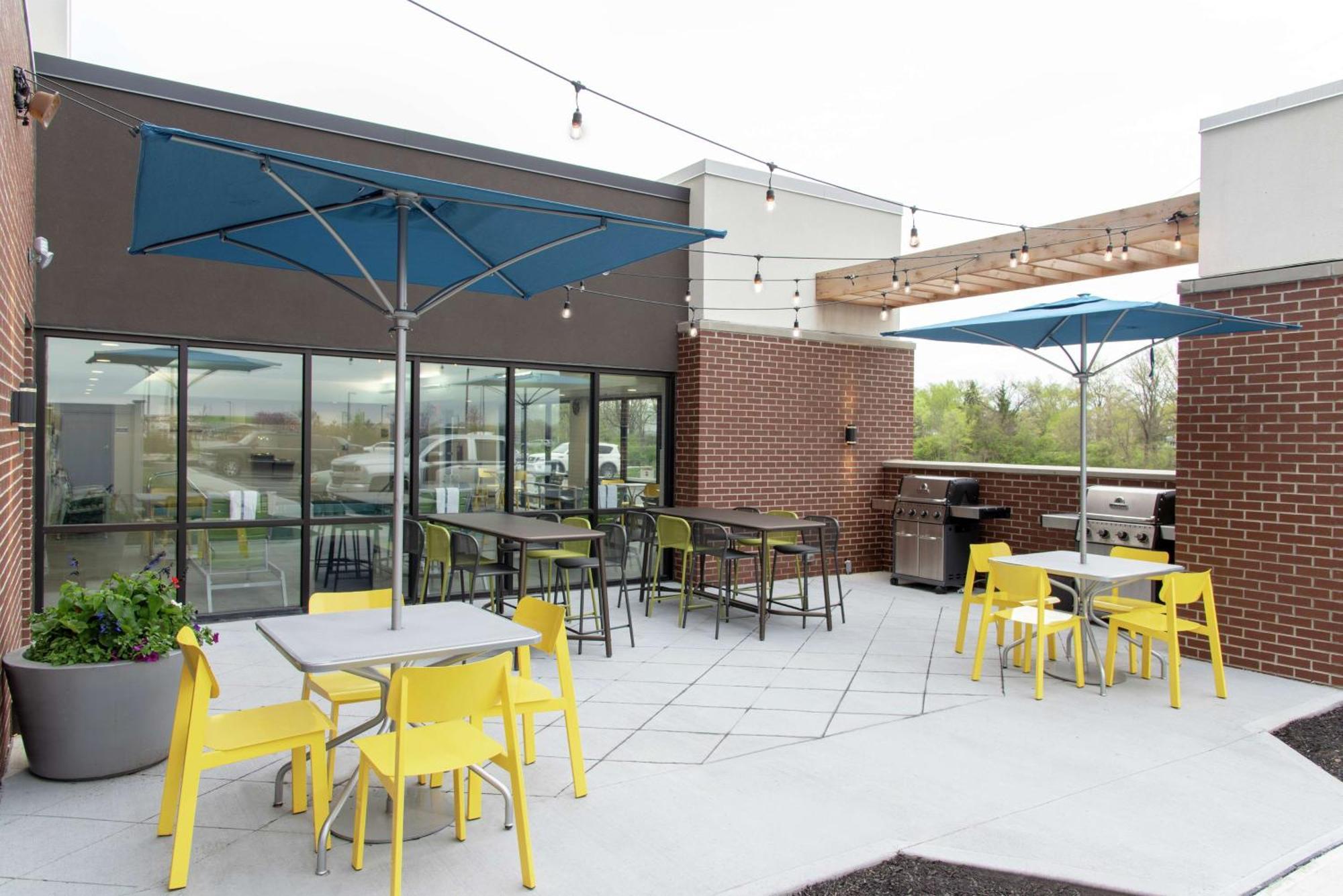 Home2 Suites By Hilton Indianapolis Airport Indianápolis Exterior foto